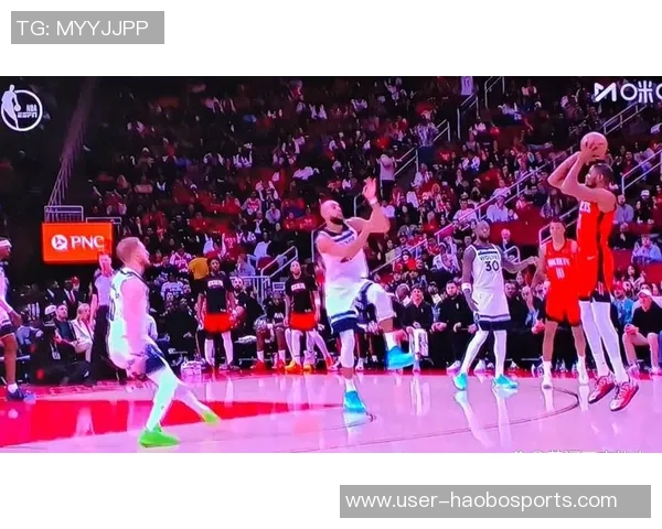 火媒：杜兰特39分助力球队逆转森林狼取得关键胜利