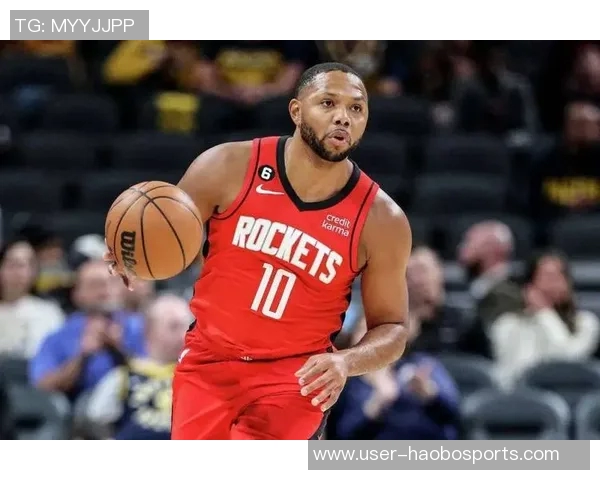 洛瑞助攻圆脸登三分精准命中昔日火箭旧将再展风采